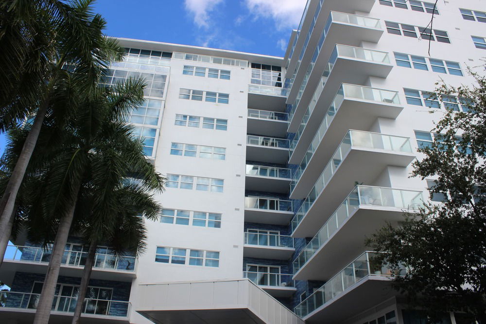 Spear at Aqua condo photo 2